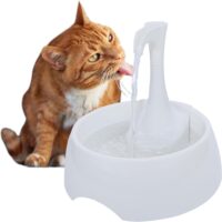 Aqua First Pet Water Fountain - Automatic Drinking Bowl for Cats and Dogs - Light and Portable - Replaceable Filters - Ergonomic Design - 1.2L/42 fl oz - White