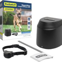 PetSafe Stay & Play Compact Wireless Fence, LCD Screen to Adjust The Circular Boundary, Secure up to 3/4 Acre Area, Use for All Your Pets, Portable System