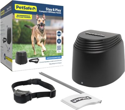 PetSafe Stay & Play Compact Wireless Fence, LCD Screen to Adjust The Circular Boundary, Secure up to 3/4 Acre Area, Use for All Your Pets, Portable System